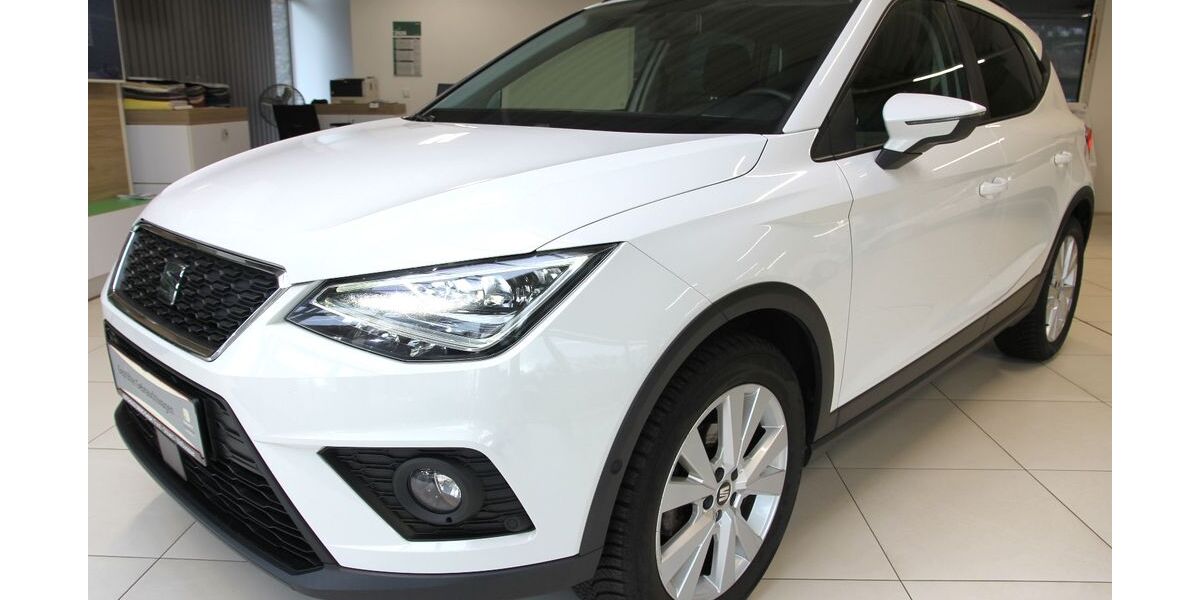 Seat Arona 33.076 km 17.985 &euro; Forst 03149