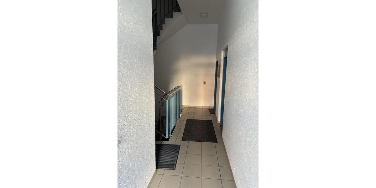 Helle 2-Raum-Wohnung im Zentrum - frisch saniert, mit Einbauküche 2 zimmer