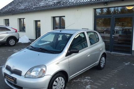 Toyota Yaris 174.697 km 2.485 &euro; Jaenschwalde 03197