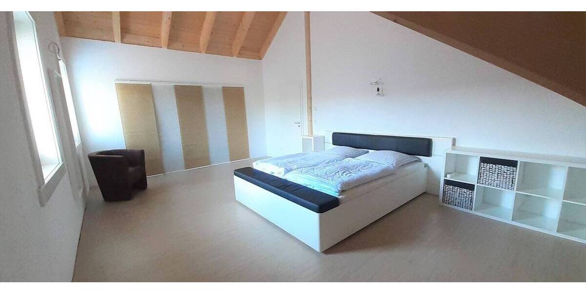 Großes Holzblockhaus im Cottbuser Süden zu verkaufen. 8 zimmer