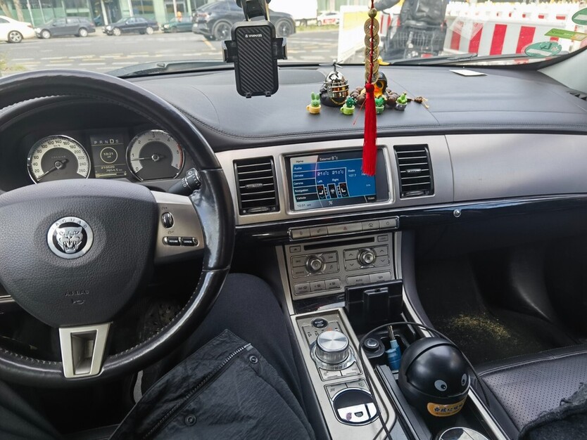 Jaguar XF 220.000 km 6.000 € Cottbus 03046