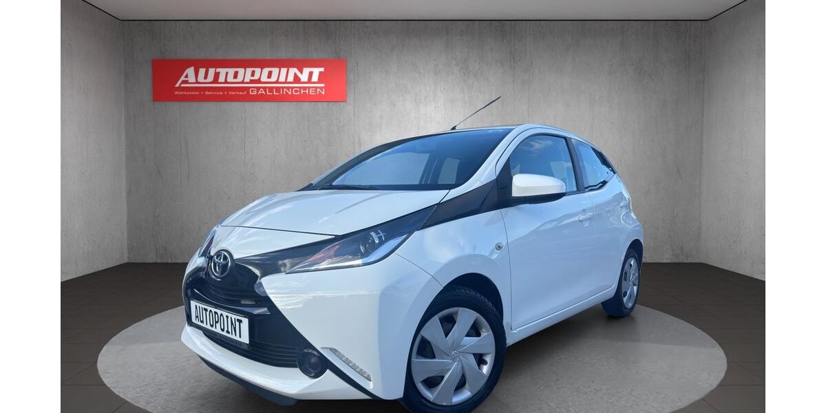 Toyota Aygo (X) 89.950 km 7.490 &euro; Cottbus 03051