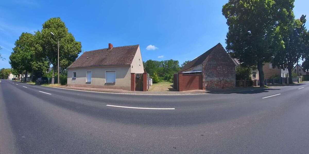 Haus zum Kaufen in Forst Lausitz OT Briesnig 53.000 € 92.5 m² 3 zimmer