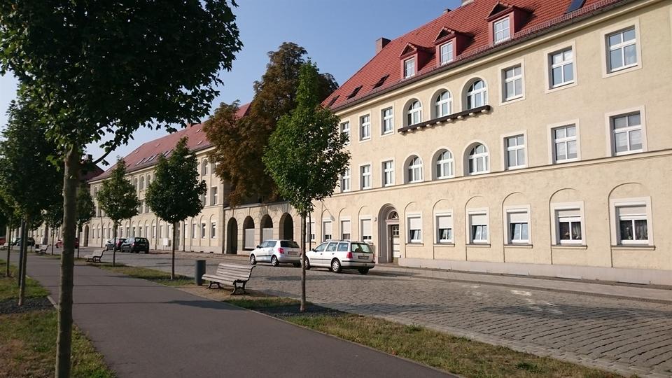 Helle kleine-Single Wohnung zimmer