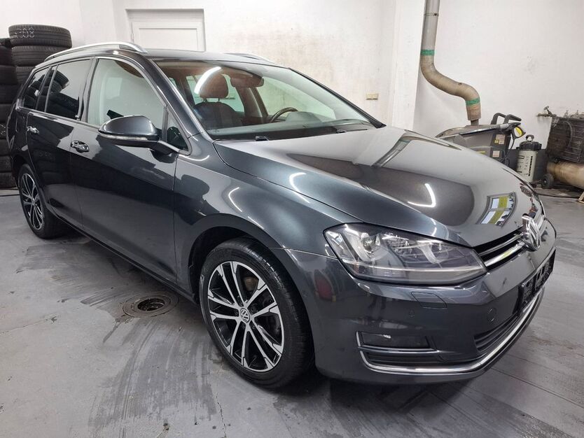 VW Golf 119.655 km 15.990 € Cottbus 03042