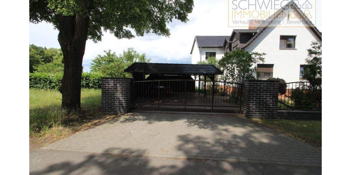 Einfamilienhaus in Ströbitz mit Doppelcarport, Garten und Nebengelass 6 zimmer