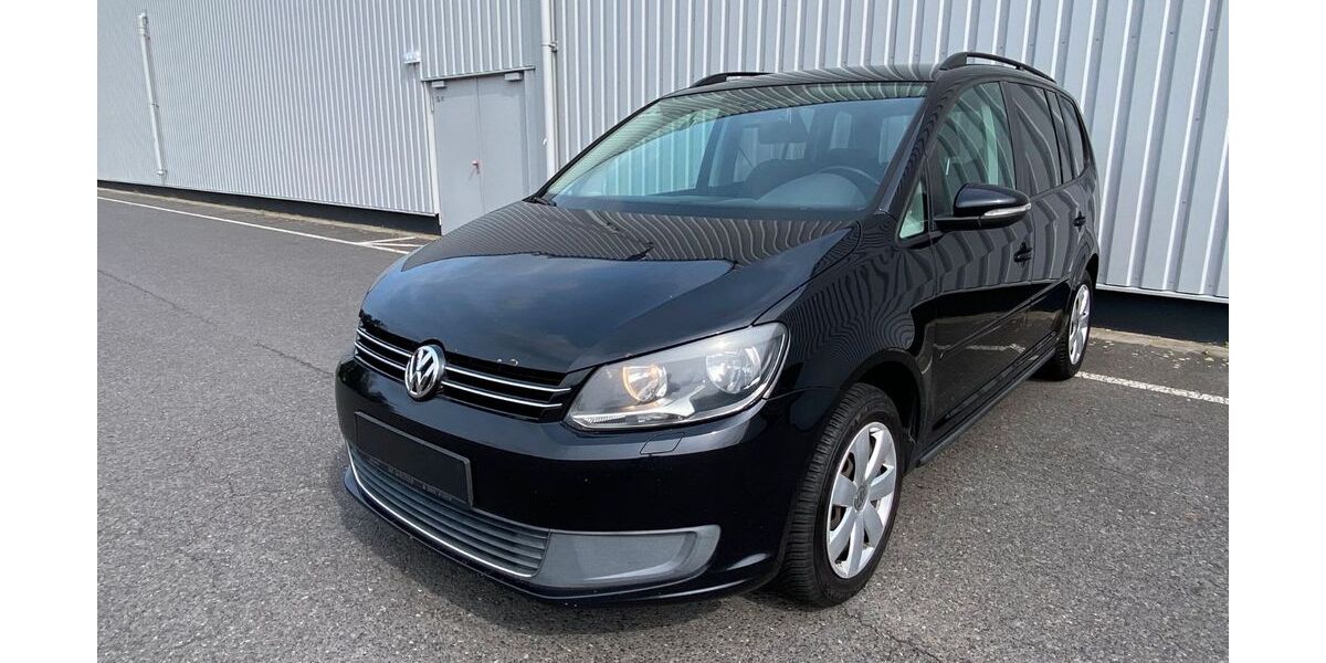VW Touran 277.000 km 4.990 &euro; Cottbus 03051