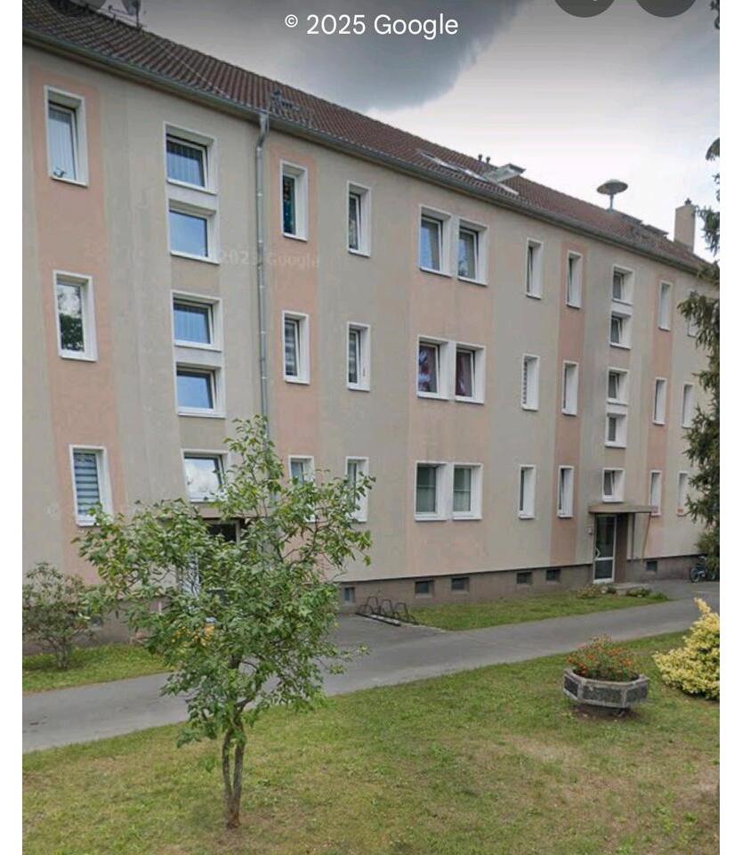 Nachmieter für 3-RaumWohnung in Kunersdorf, Block