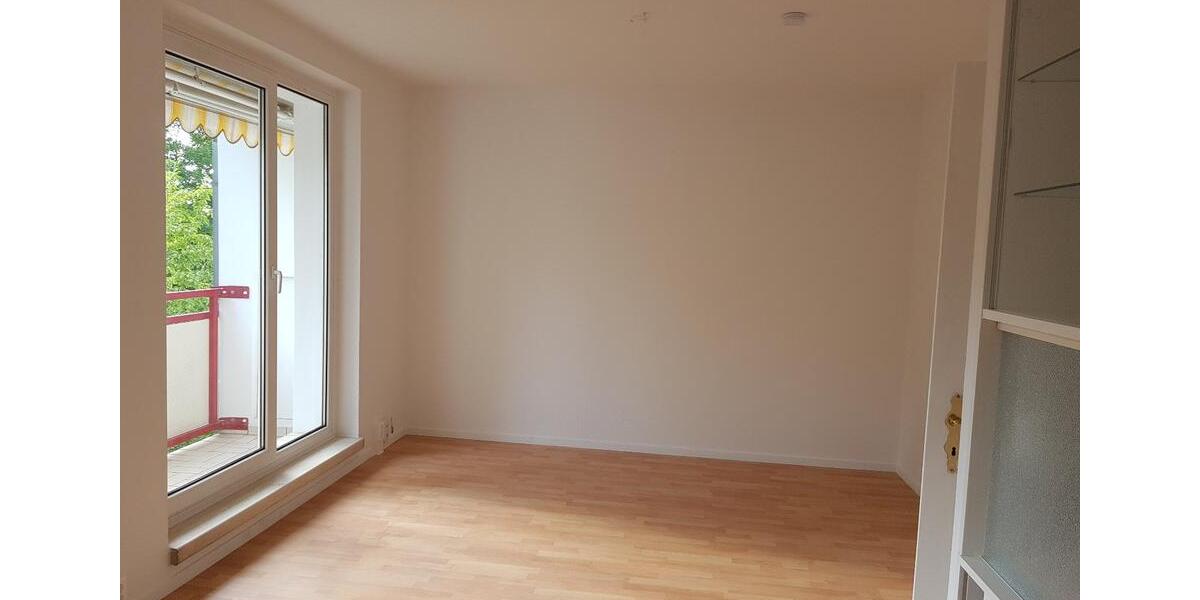 Etagenwohnung Cottbus - 2 Zimmer, 48 m&sup2;, 560&euro; | Angebot:26662767