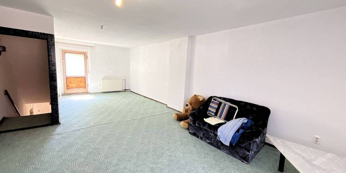 Doppelhaushälfte Neuhausen Laubsdorf - 6 Zimmer, 184 m&sup2;, 110.850&euro; | Angebot:25685669