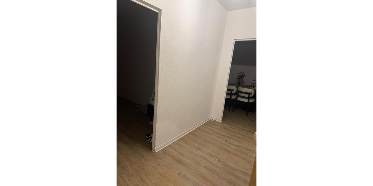 Etagenwohnung Cottbus Brunschwig - 3 Zimmer, 62 m&sup2;, 585&euro; | Angebot:25219494