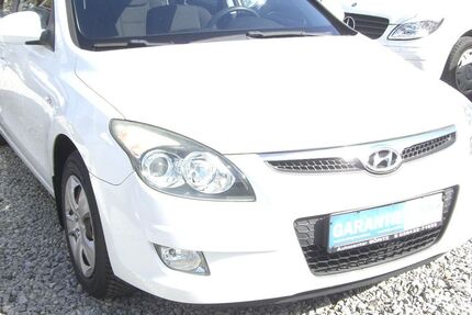 Hyundai i30 94.000 km 5.990 &euro; Vetschau 03226